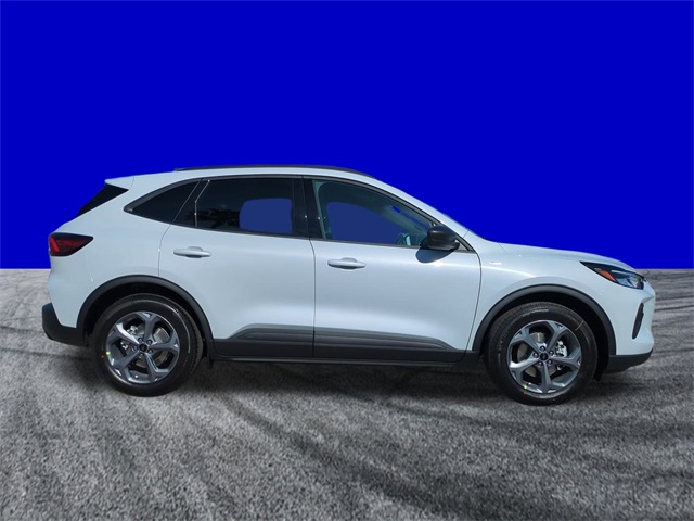 2026 Ford Escape ST-Line photo 3