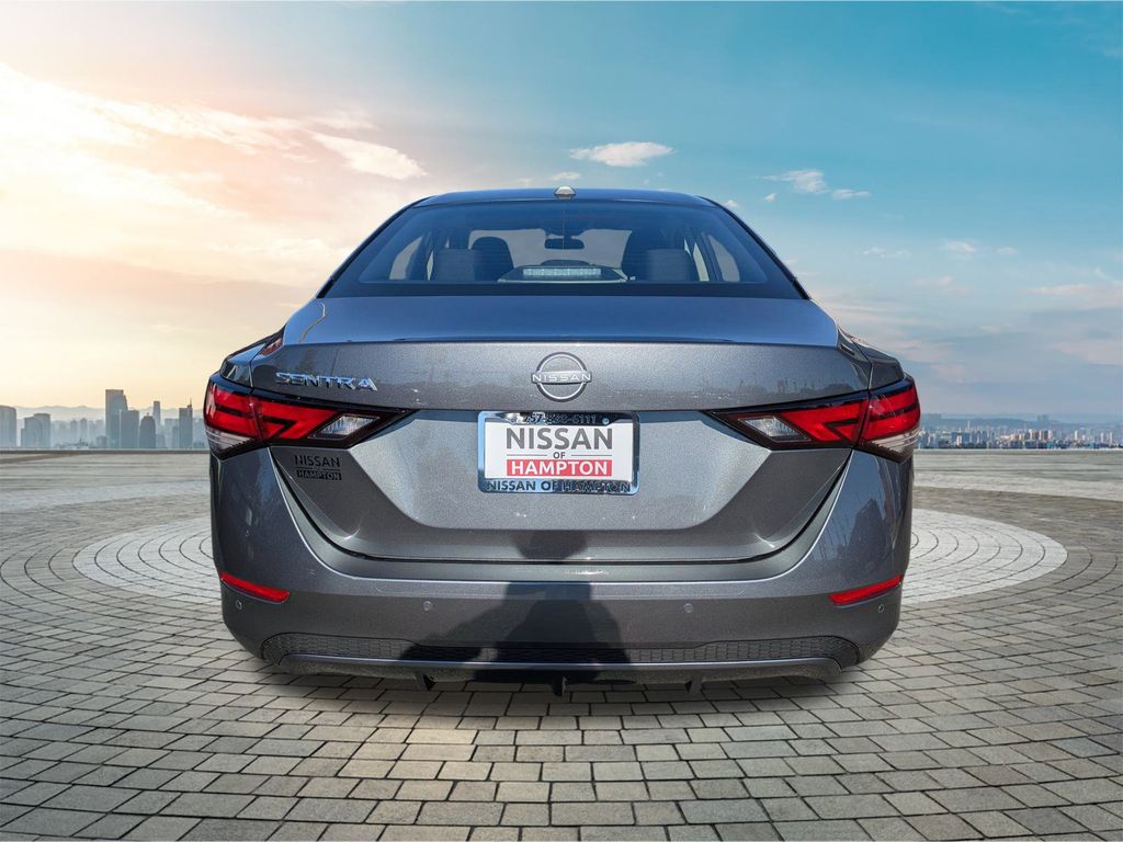 2025 Nissan Sentra SV photo 4
