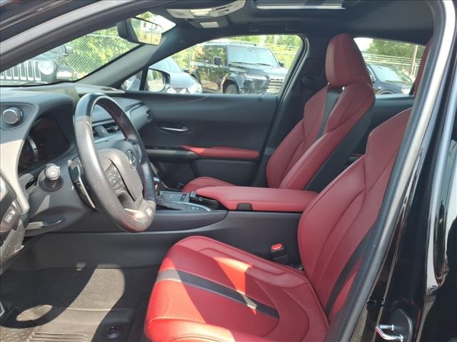 2022 Lexus UX 250h F SPORT photo 10