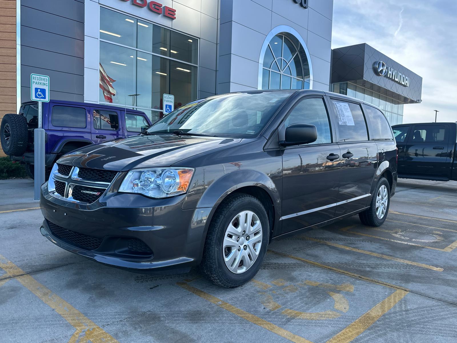 2019 Dodge Grand Caravan SE's photo