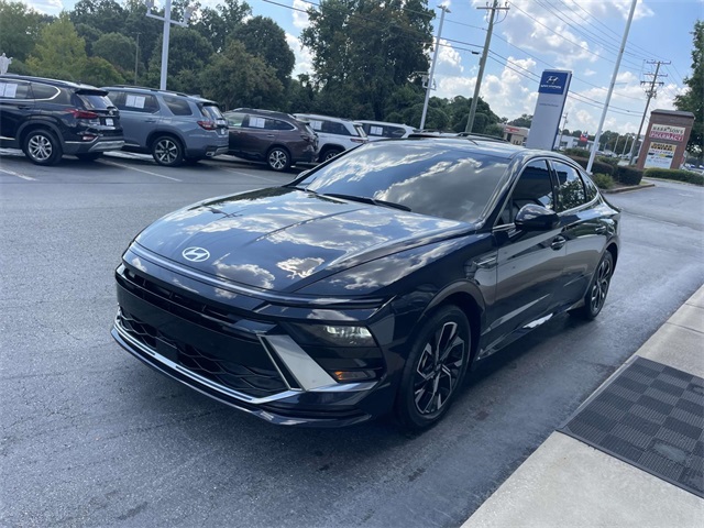 2024 Hyundai Sonata SEL photo 3