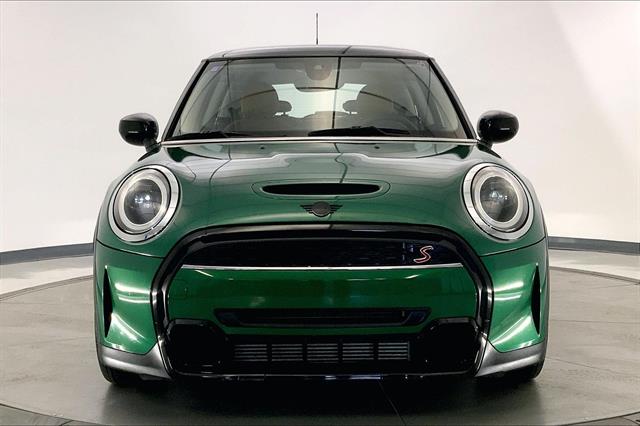2024 Mini Cooper 2 Door Hardtop S photo 2