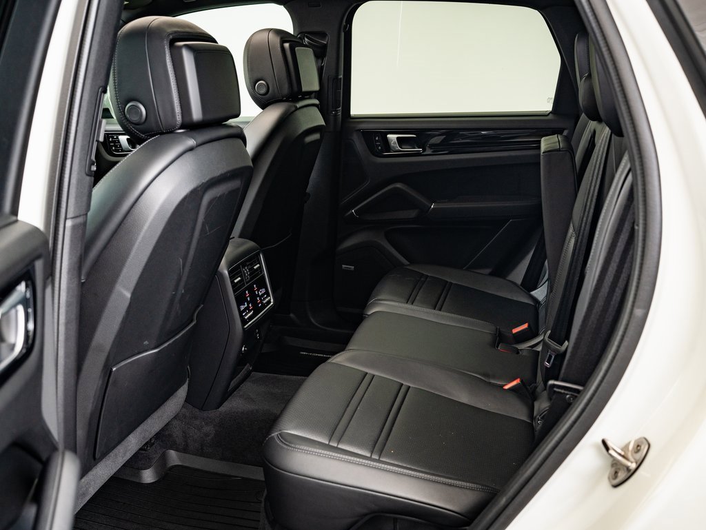 2021 Porsche Cayenne E-Hybrid photo 32