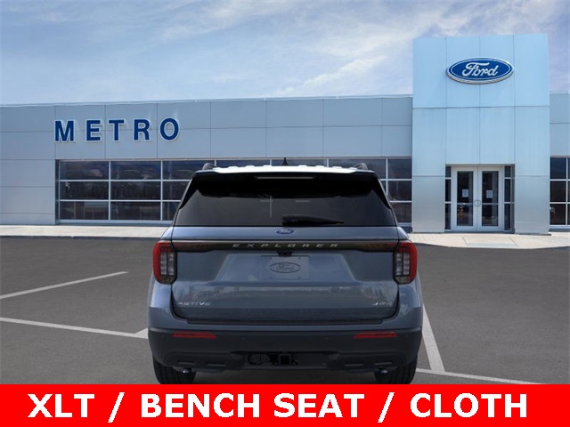 2025 Ford Explorer photo 27