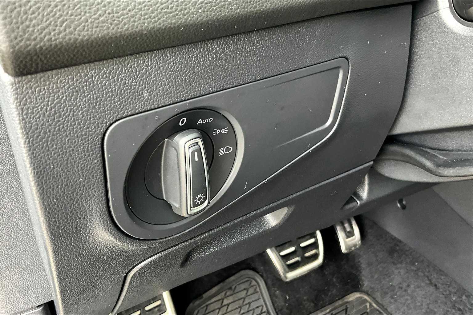 2024 Volkswagen Tiguan SE R-Line Black photo 29