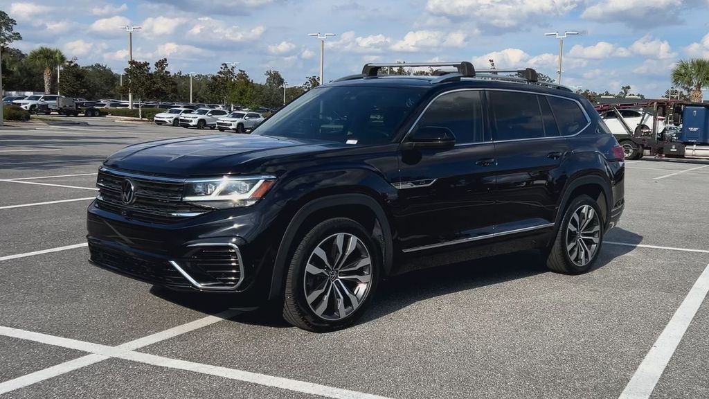 2023 Volkswagen Atlas V6 SEL Premium R-Line photo 2