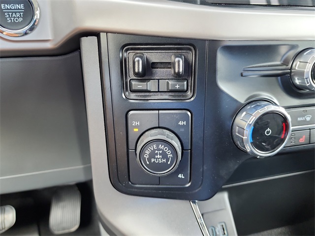 2023 Ford F-150 XLT photo 25