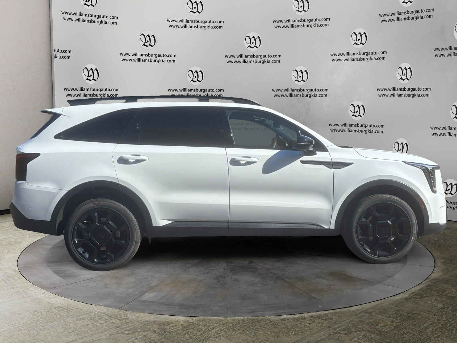 2026 Kia Sorento X-Line SX Prestige photo 4