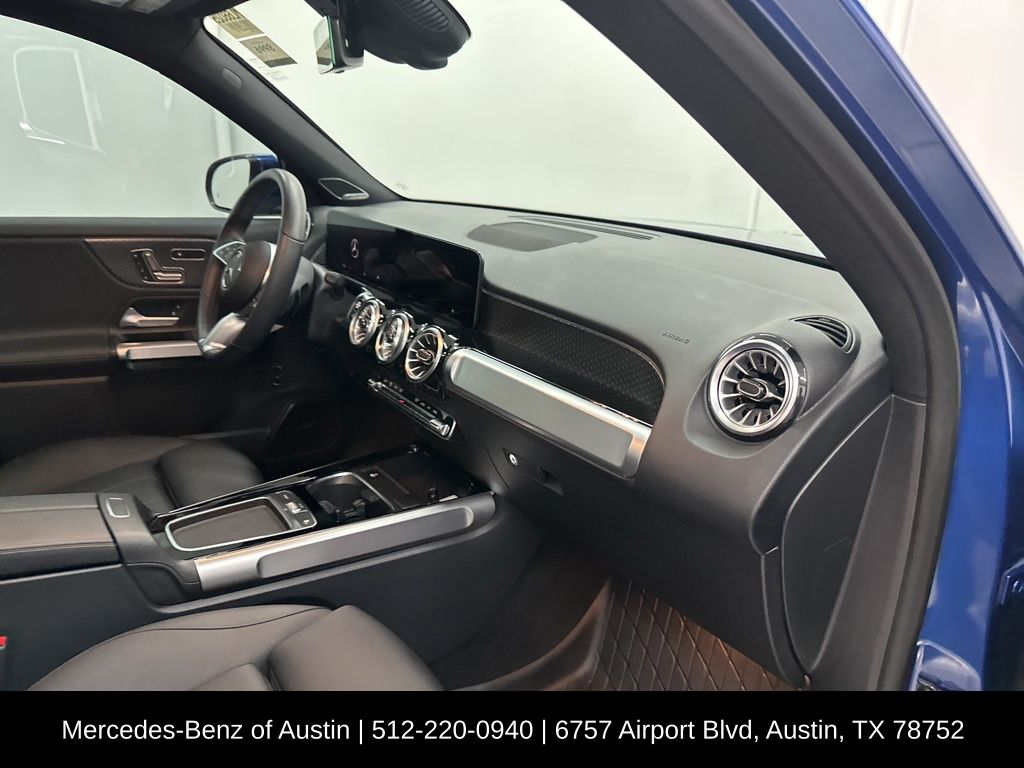 2024 Mercedes Benz GLB 250 4MATIC photo 24