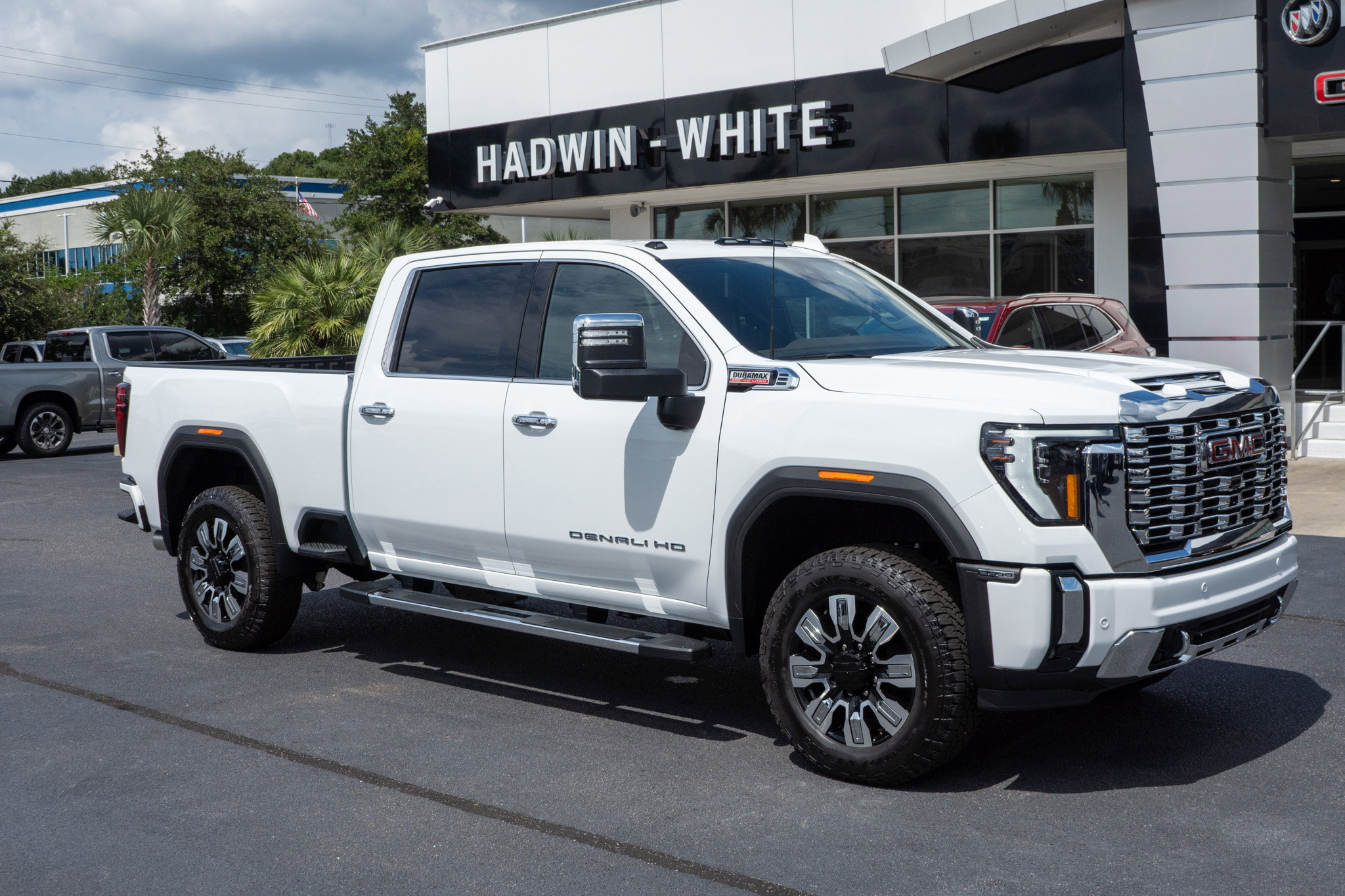 2025 GMC Sierra 2500HD Denali's photo