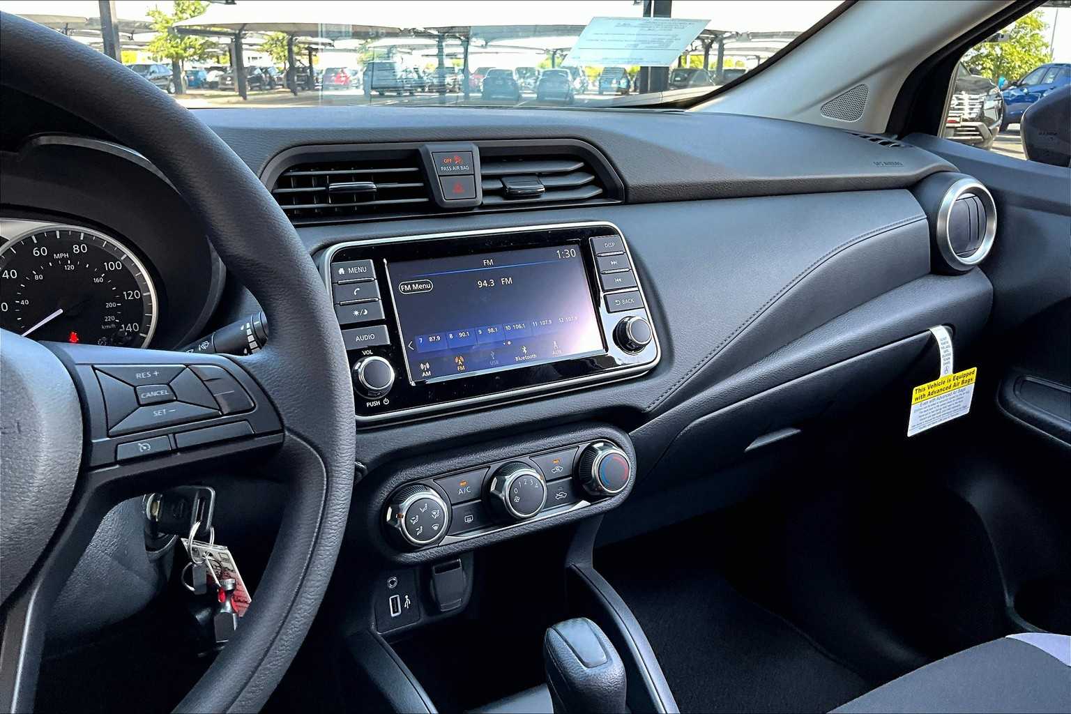 2025 Nissan Versa S photo 6