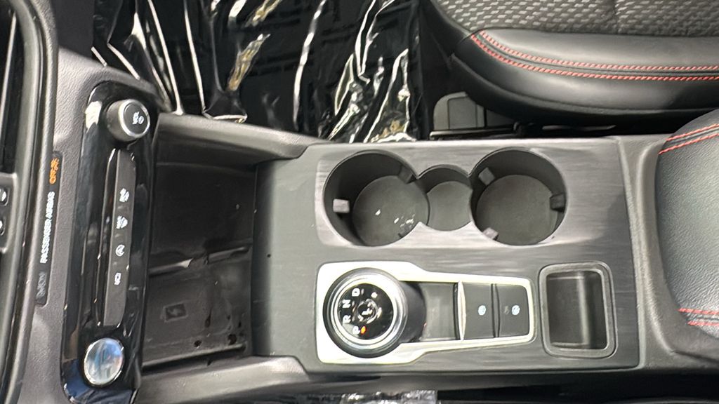 2024 Ford Escape ST-Line Select photo 30