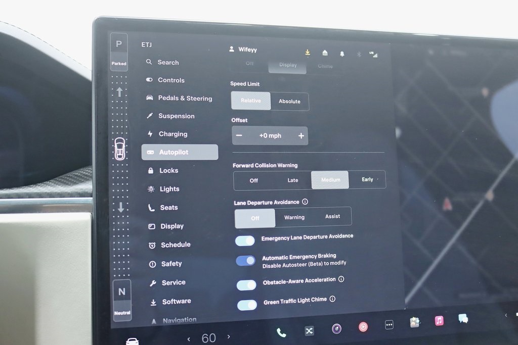 2022 Tesla Model X Plaid photo 23