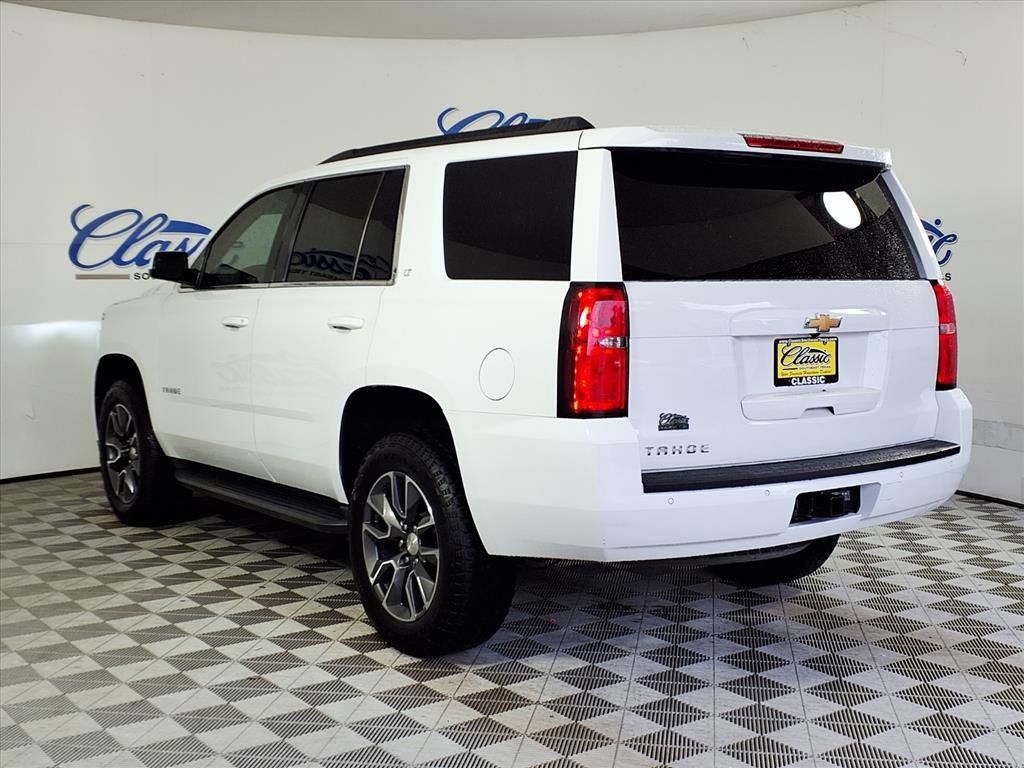 2018 Chevrolet Tahoe LT photo 2