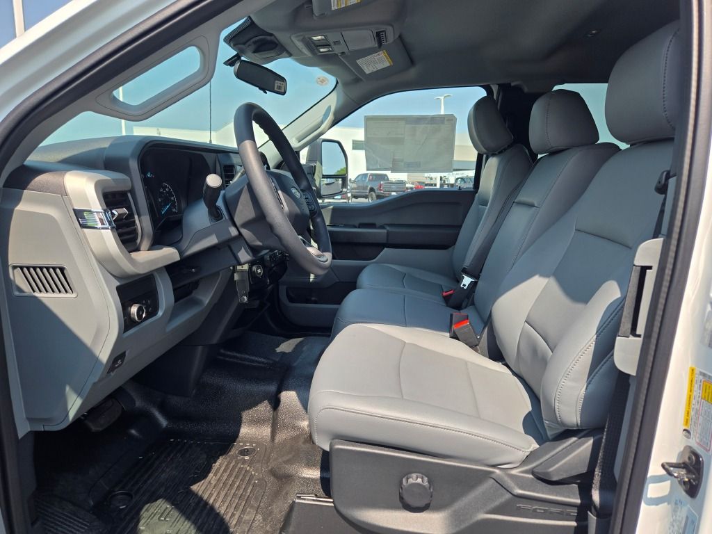2025 Ford F-250 XL photo 17