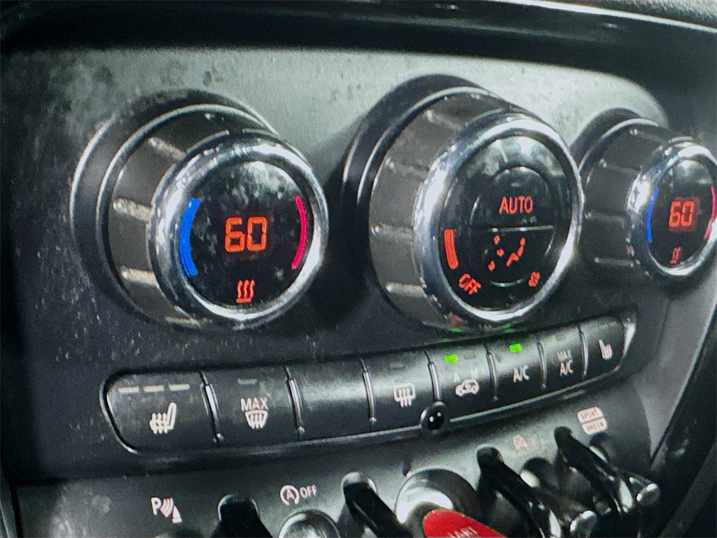 2022 Mini Cooper John Cooper Works photo 16
