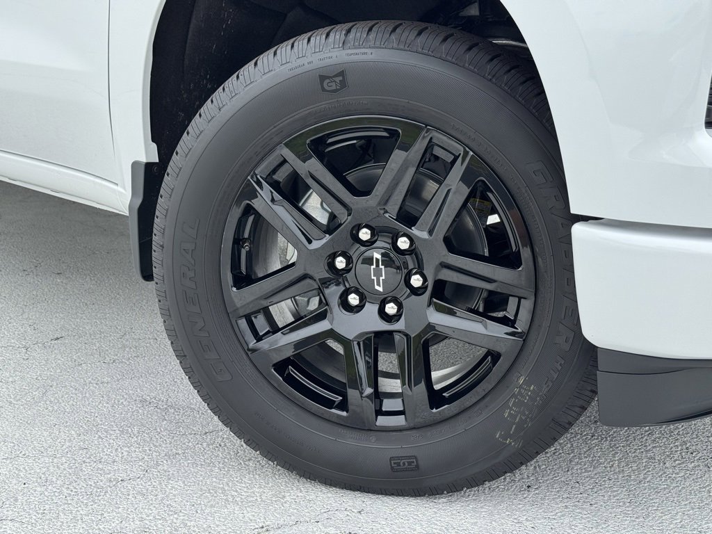 2026 Chevrolet Silverado 1500 Custom photo 4