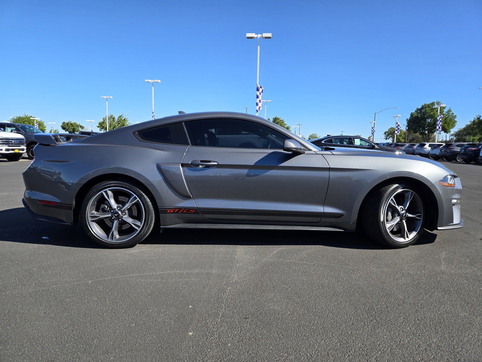 2022 Ford Mustang GT Premium photo 3