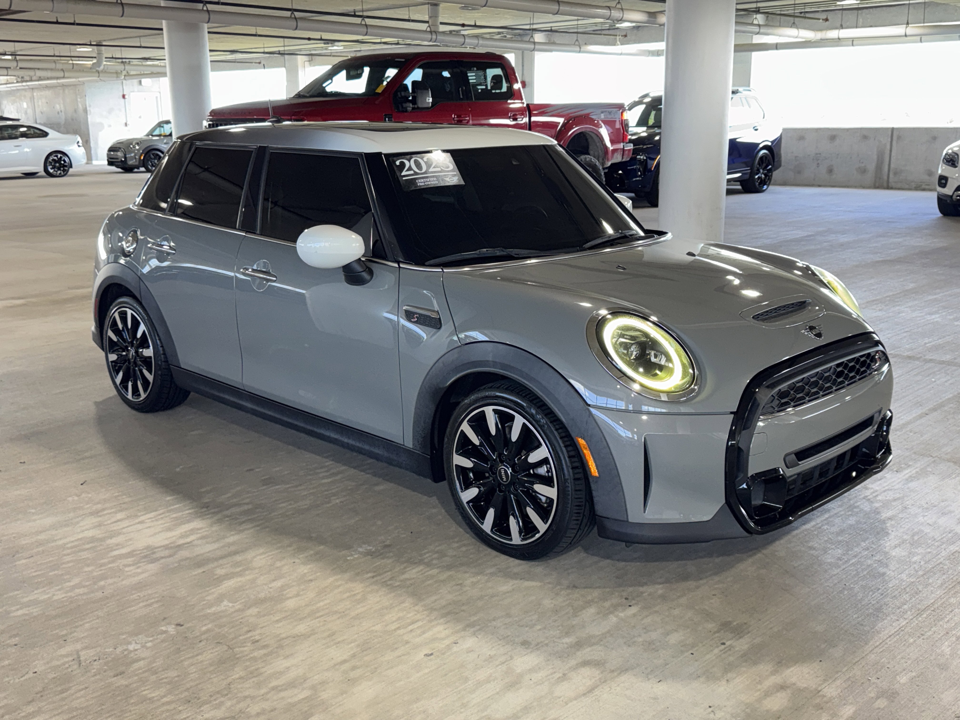 2023 MINI Hardtop 4 Door S's photo
