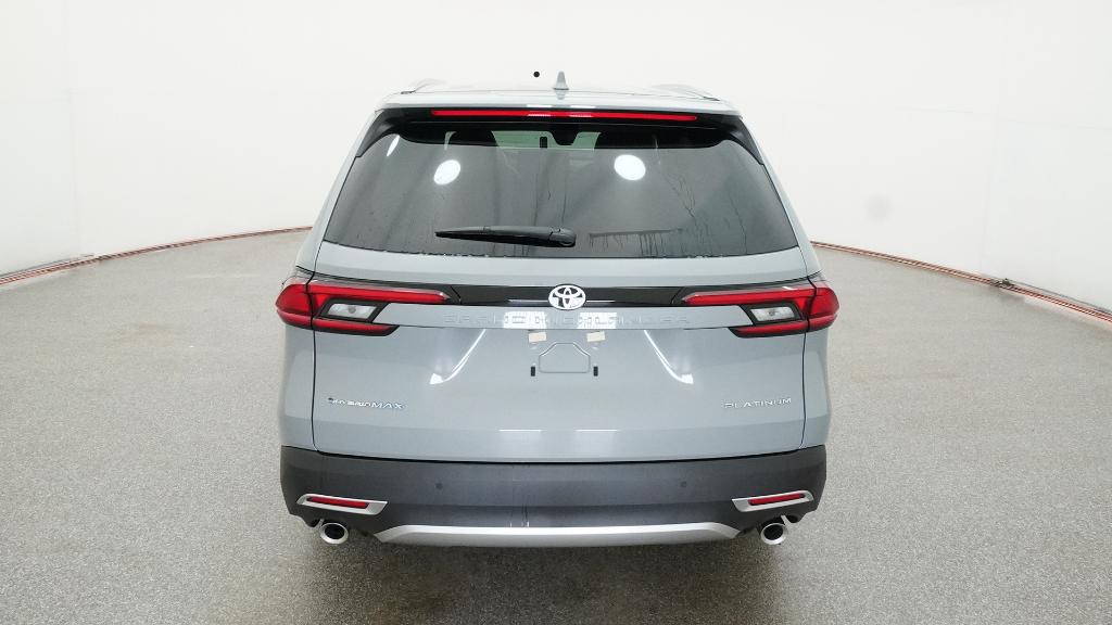 2026 Toyota Grand Highlander Hybrid MAX Platinum AWD photo 17