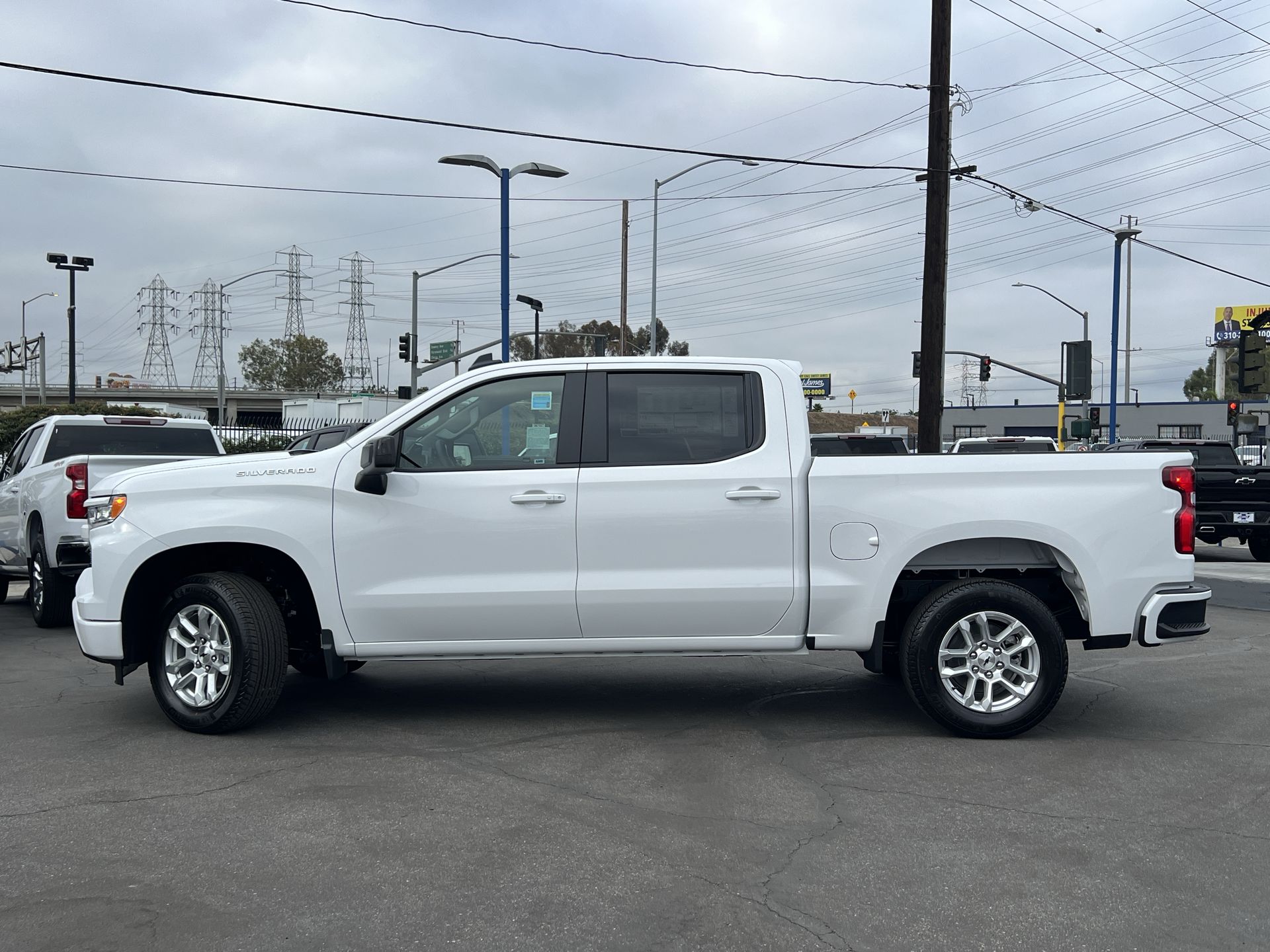 2026 Chevrolet Silverado 1500 RST photo 2