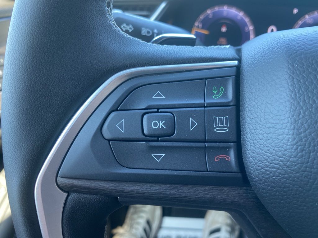 2025 Jeep Grand Cherokee Limited photo 17