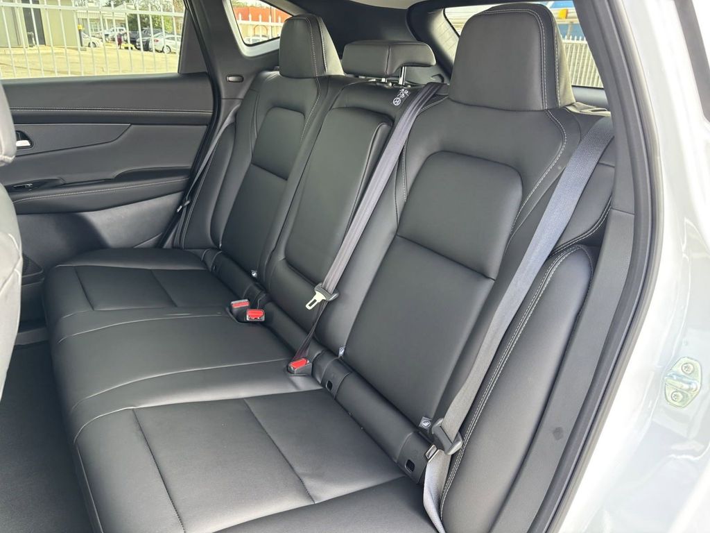 2025 Nissan Murano SL photo 21