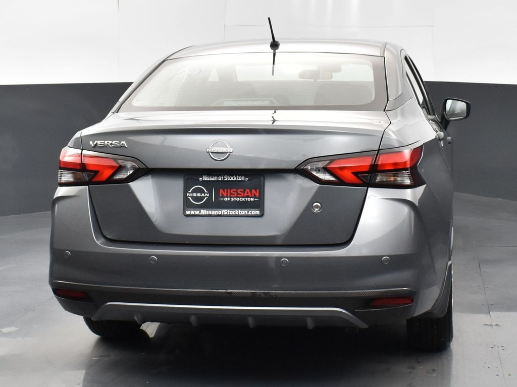 2025 Nissan Versa 1.6 S photo 6