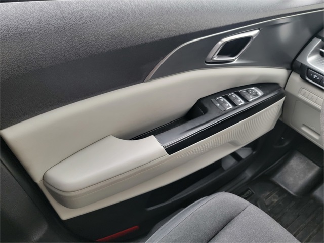 2022 Kia Carnival LX photo 33