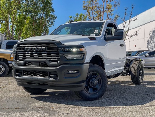 2025 RAM Ram 3500 Chassis Cab