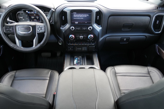 2023 Gmc Sierra 3500 HD Denali photo 2