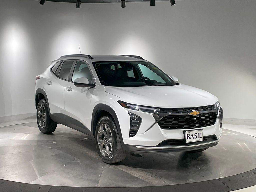 2024 Chevrolet Trax LT photo 24