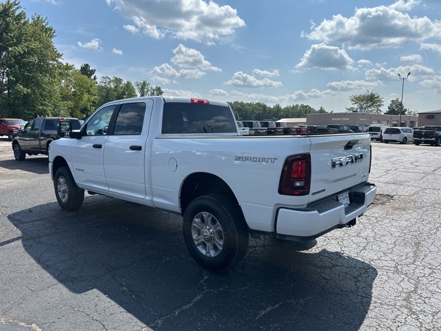 2025 Ram 2500 Big Horn photo 5