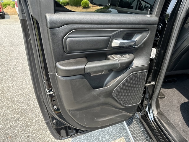 2025 Ram 1500 Tradesman photo 21