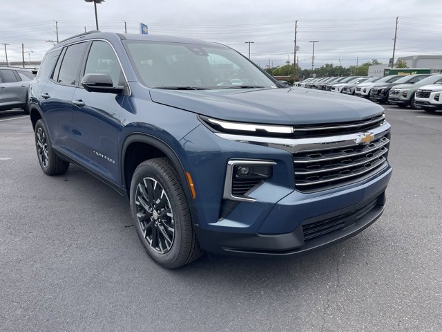 2026 Chevrolet Traverse LT's photo