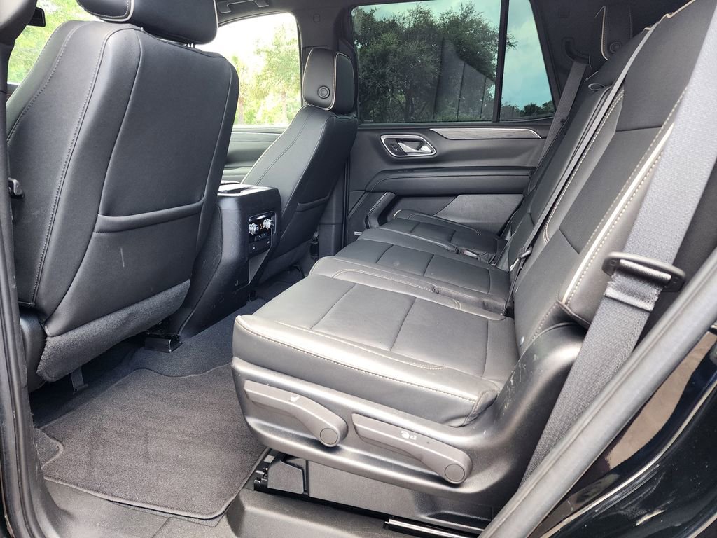 2023 Gmc Yukon SLT photo 30