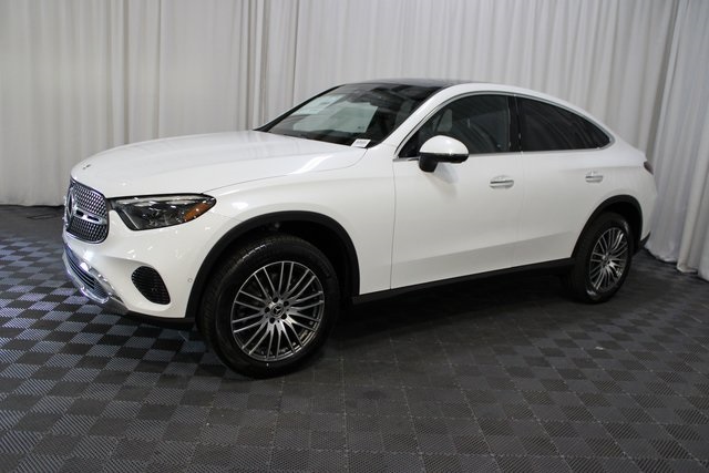 2026 Mercedes Benz GLC 300 4MATIC photo 3