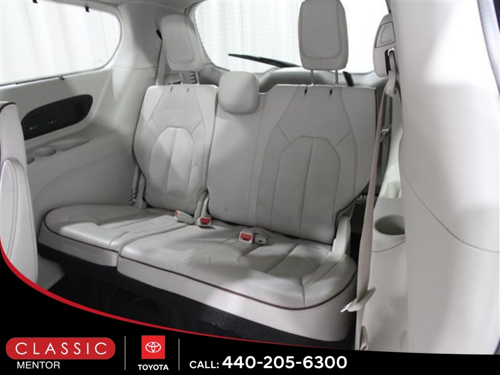 2020 Chrysler Pacifica Limited photo 20