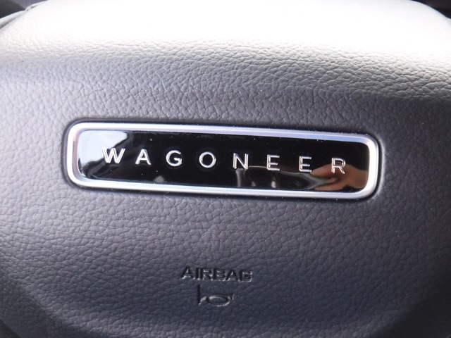 2025 Jeep Wagoneer Overland photo 33