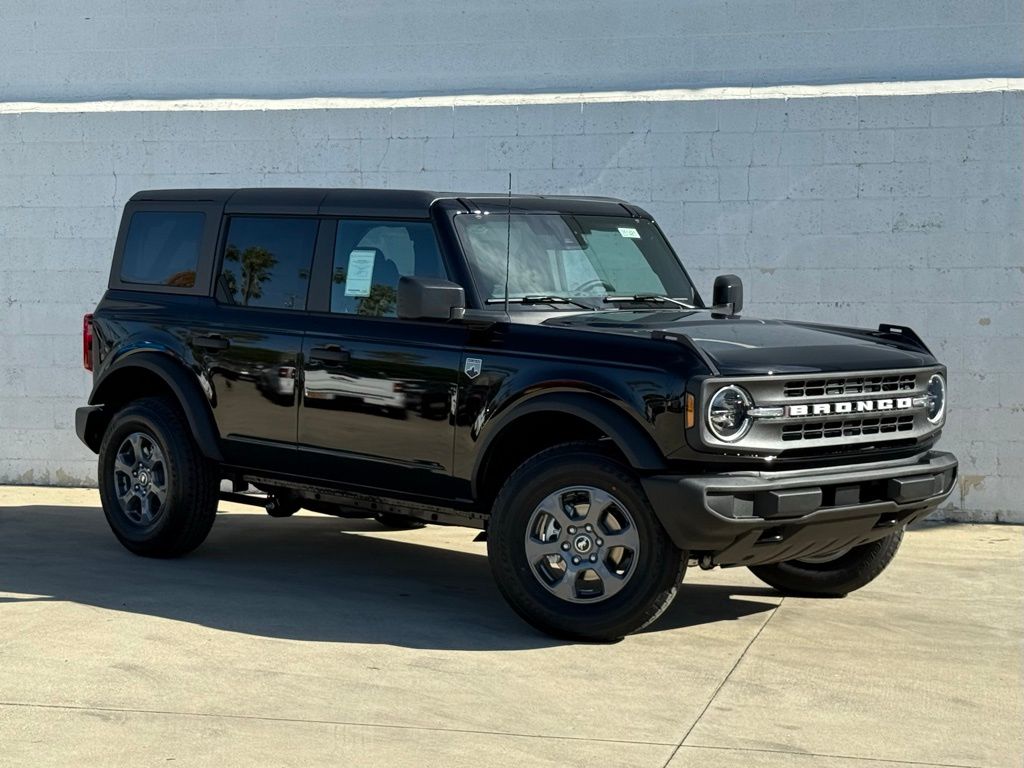 2025 Ford Bronco 4-Door Big Bend's photo