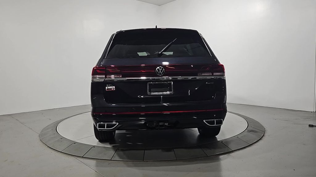 2026 Volkswagen Atlas SEL Premium R-Line photo 4