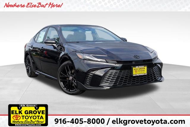 2026 Toyota Camry SE's photo