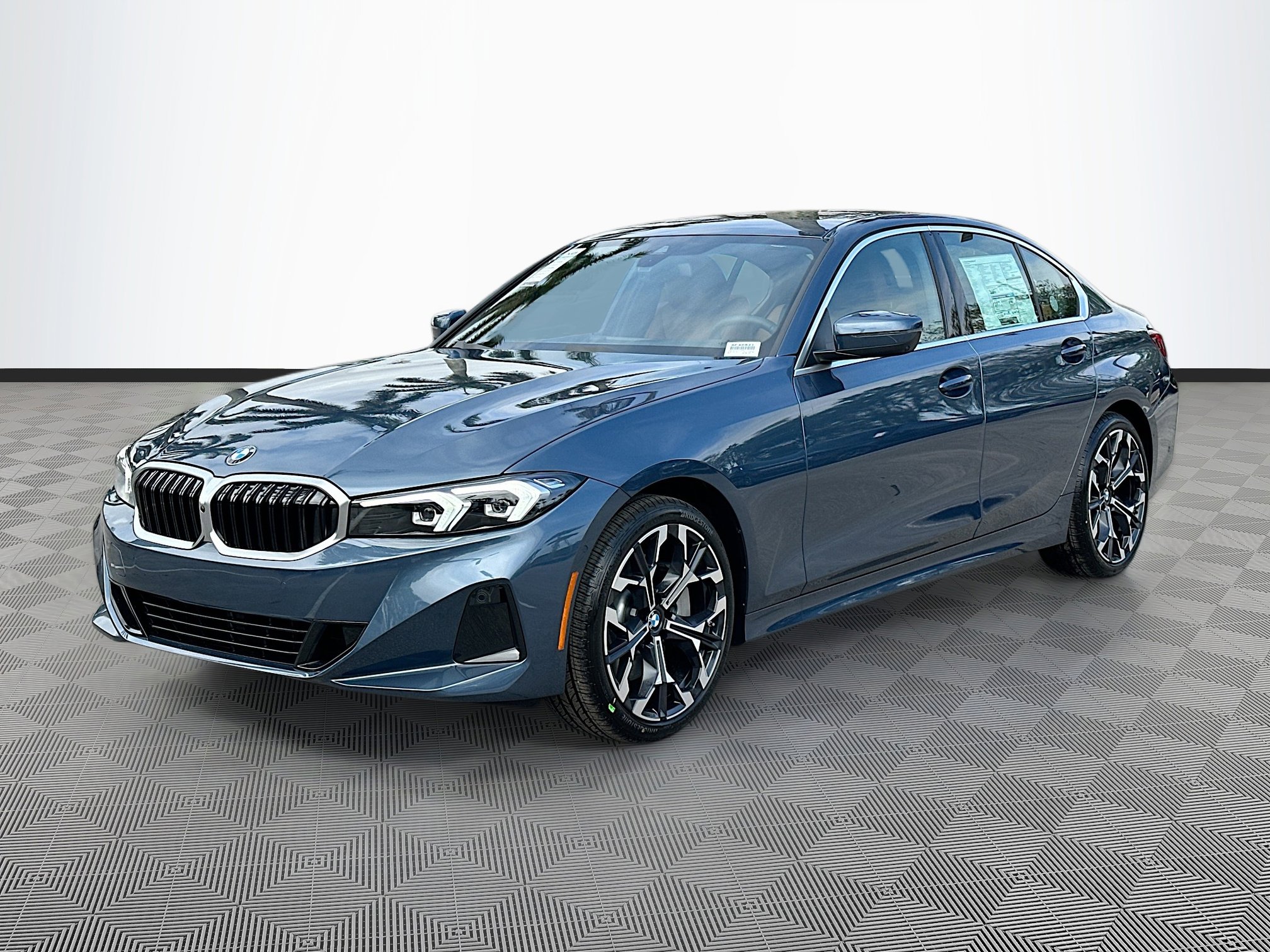 2025 Bmw 330i photo 3