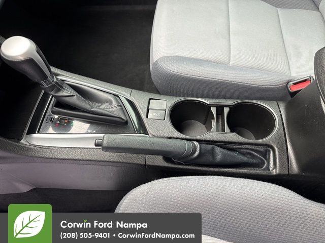 2018 Toyota Corolla L photo 22