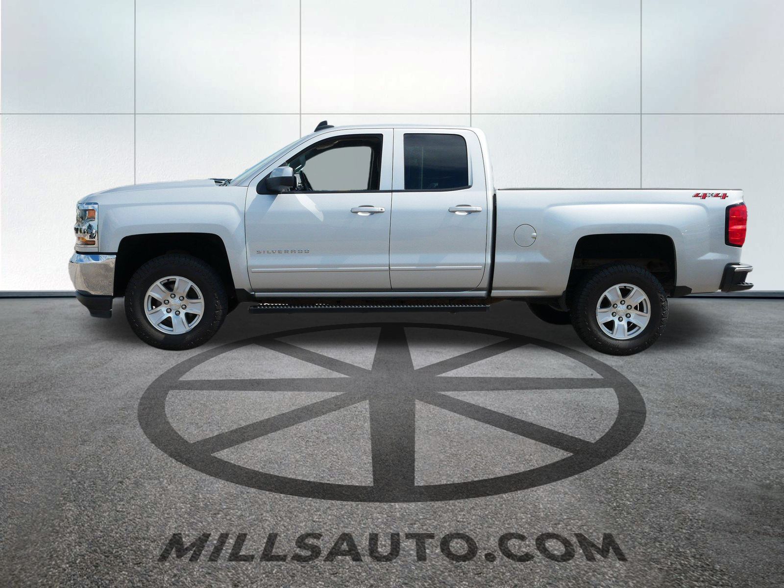 Used 2019 Chevrolet Silverado 1500 LD LT with VIN 2GCVKPEC6K1150259 for sale in Willmar, Minnesota
