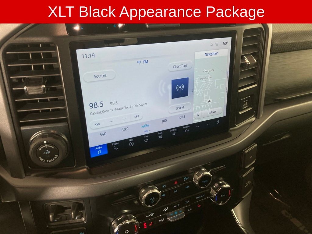 2025 Ford F-150 XLT photo 2