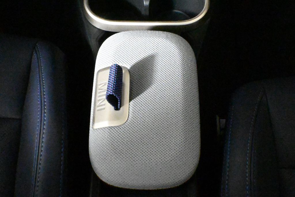 2025 Mini Cooper S photo 24