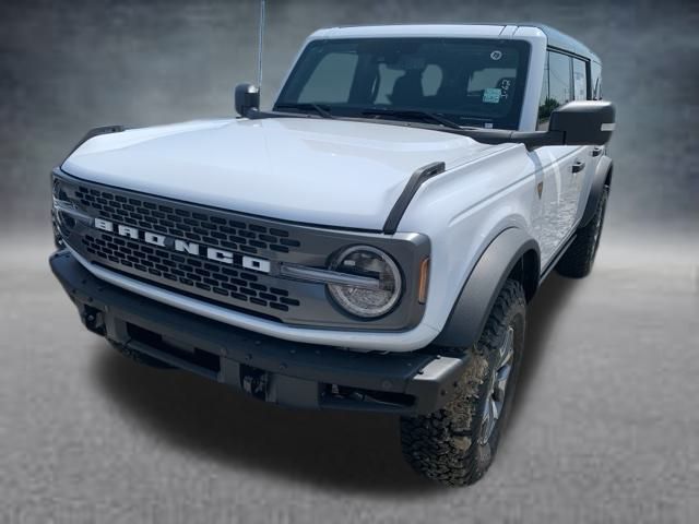 2025 Ford Bronco Badlands photo 3