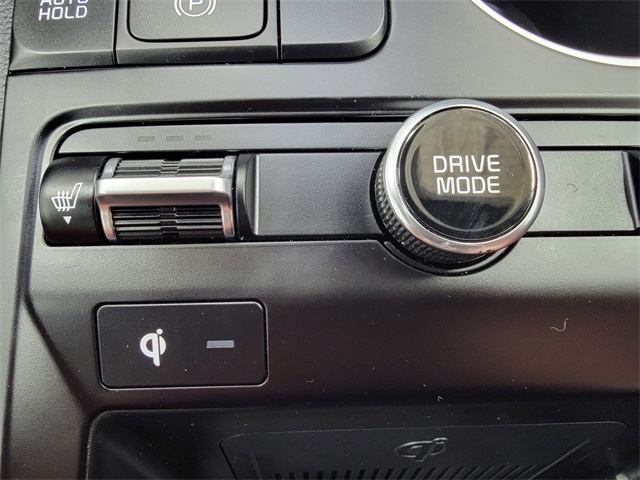2024 Kia K5 GT-Line photo 32