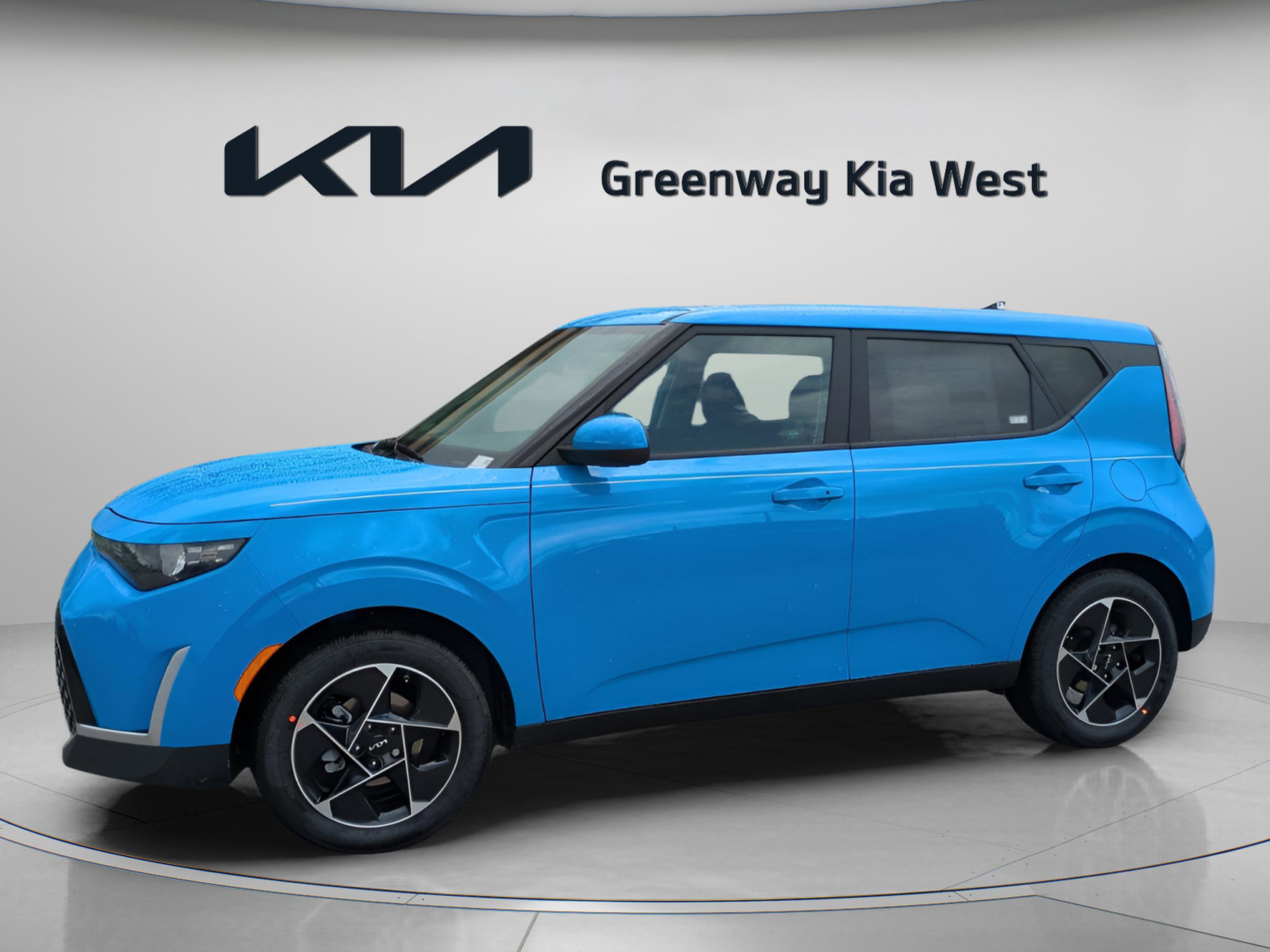 2025 Kia Soul EX photo 3